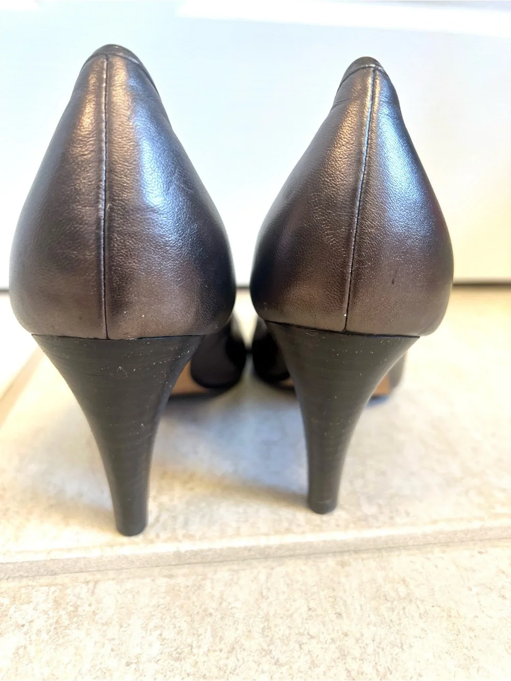Cole Haan 9B Metallic Bronze Cap-Toe High Heels office leather sophisticated